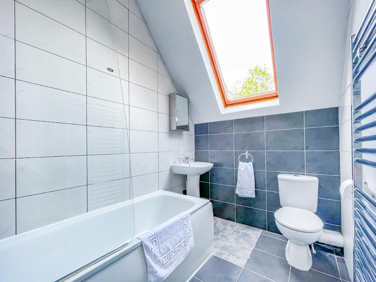 *Rg9Bc* For Your Most Relaxed & Cosy Stay + Free Parking + Free Fast Wifi * Leeds  Exterior foto